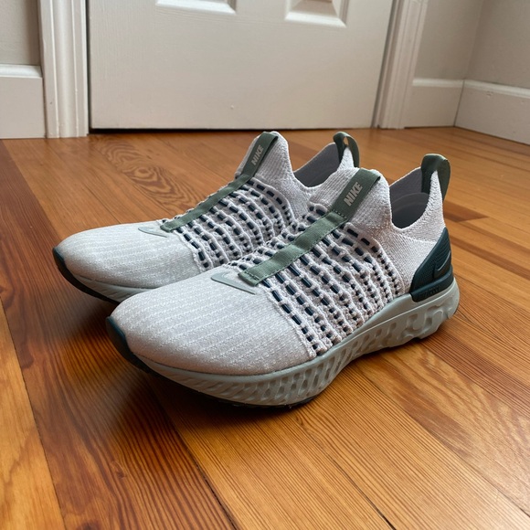 Nike React Phantom Run Fly Knit 2 - Picture 2 of 9